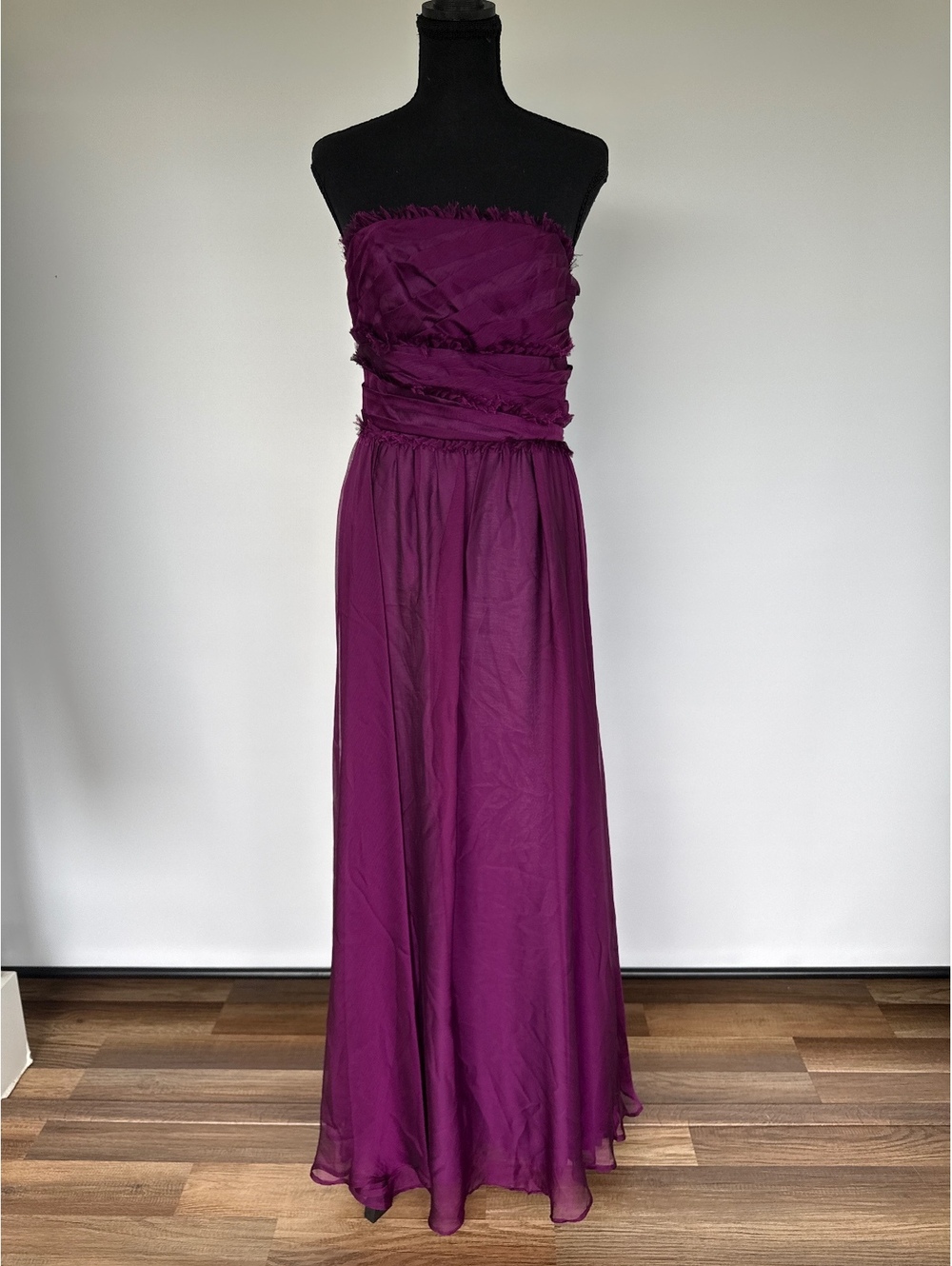 Monique Lhuillier Bridesmaids Strapless Purple Chiffon Gown Dress Size 6 Formal